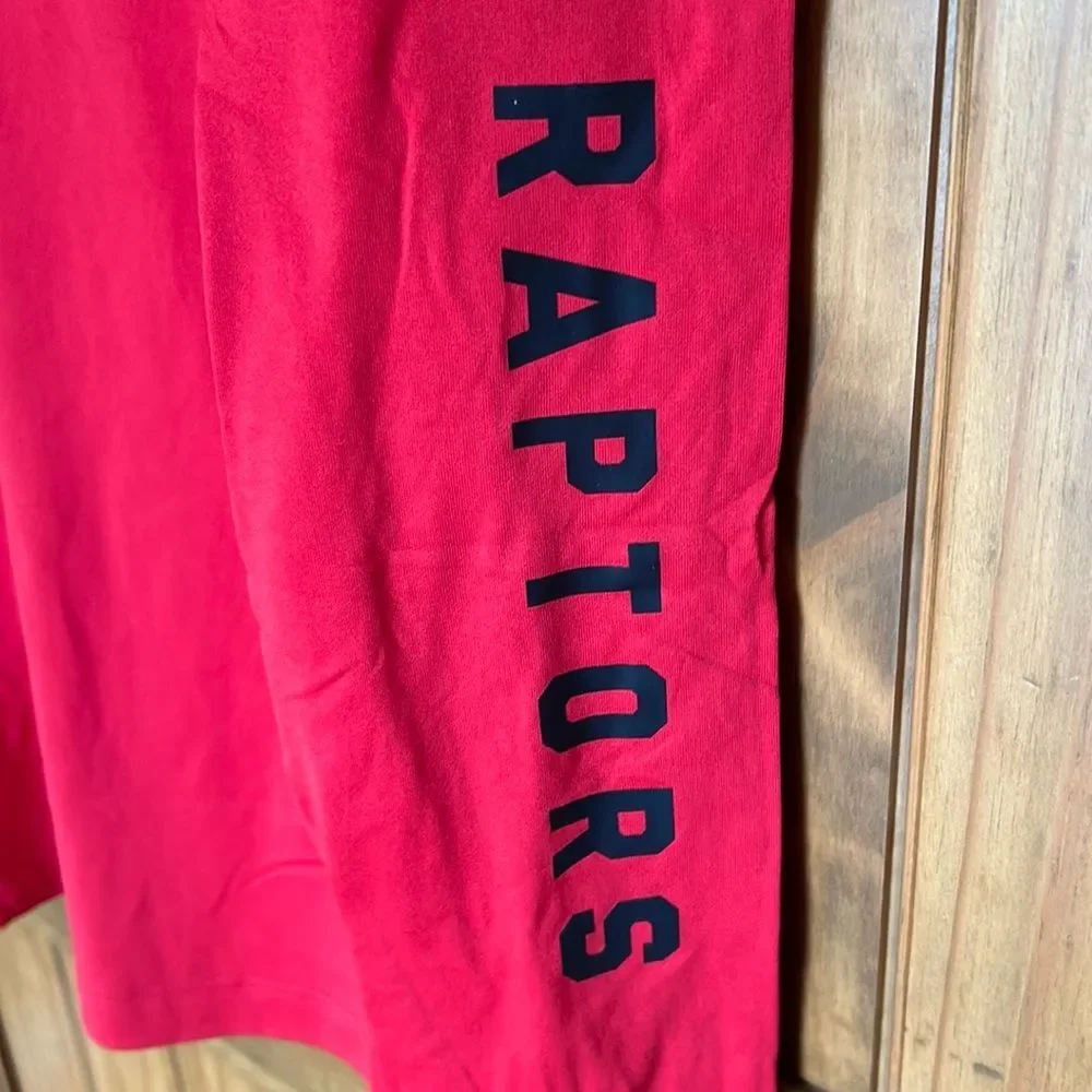NEW with Tags Nike NBA Raptors long sleeve drifit shirt